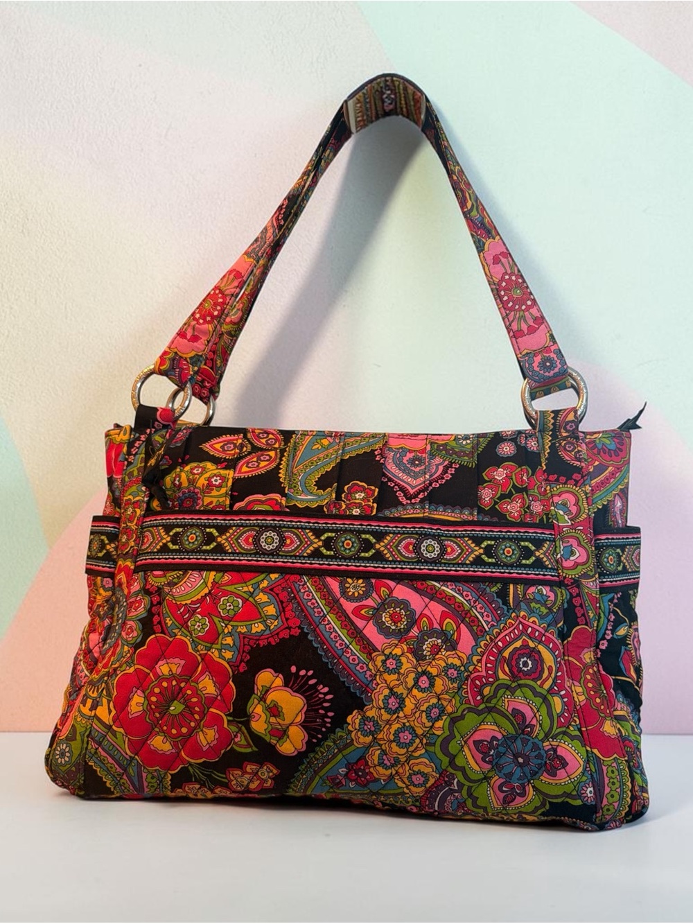 Vera Bradley Colorful Paisley Quilted Shoulder Bag-Multicolored.Cute Pleated Top